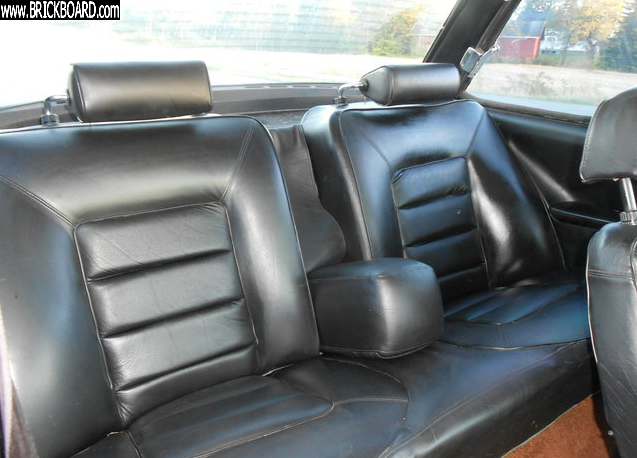 Volvo 140-160 -- Volvo 142 Headrests