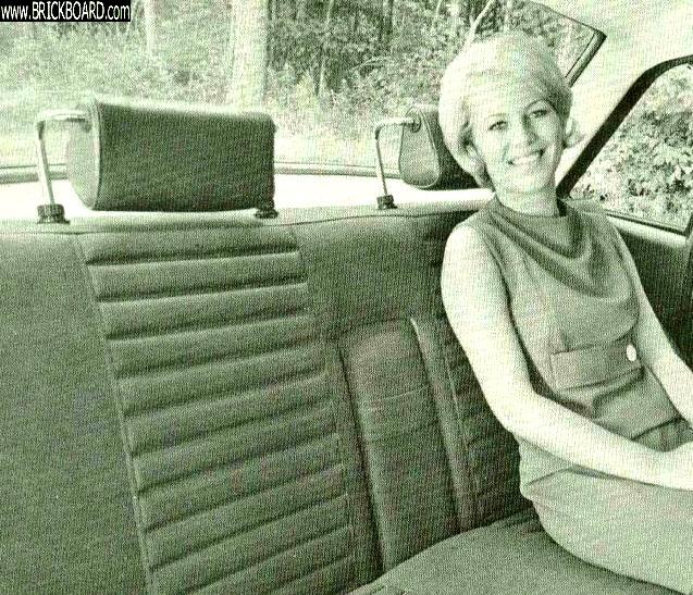 Volvo 140-160 -- 140/160 Rear Headrest Accessory
