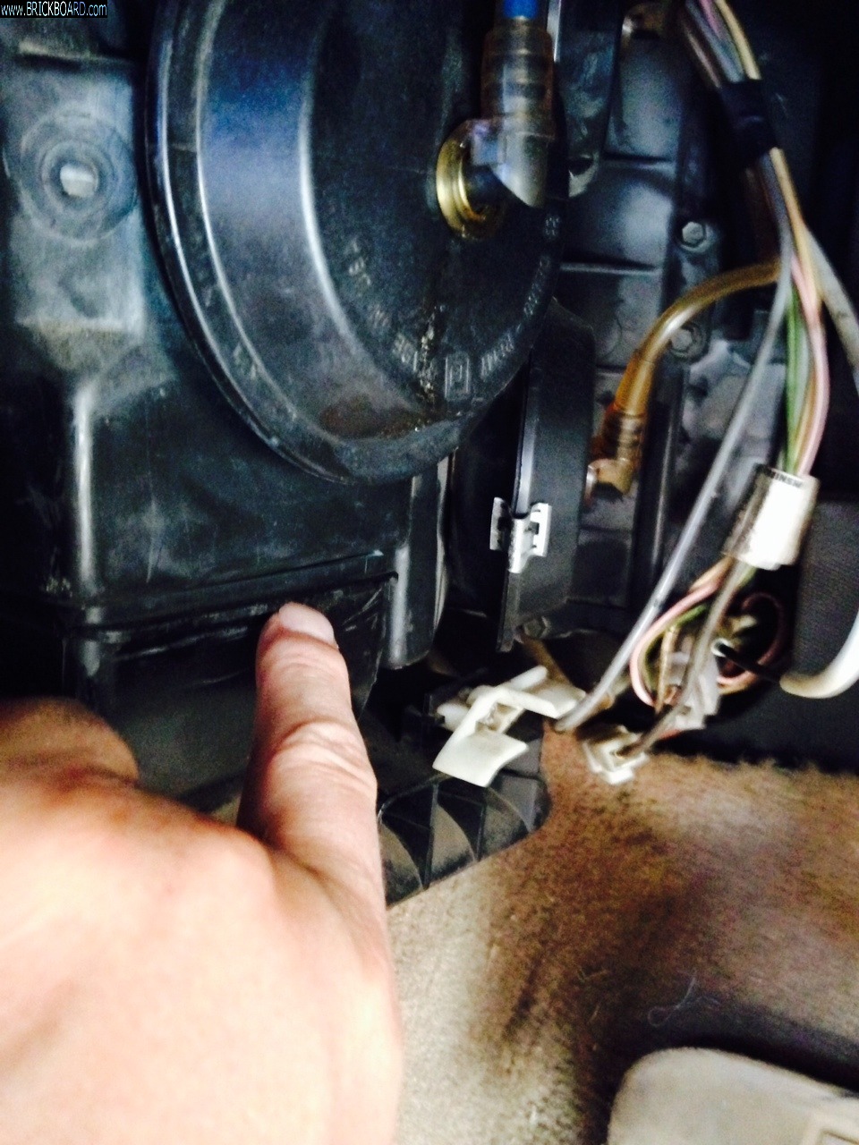 Volvo 700 -- weak air from AC vents