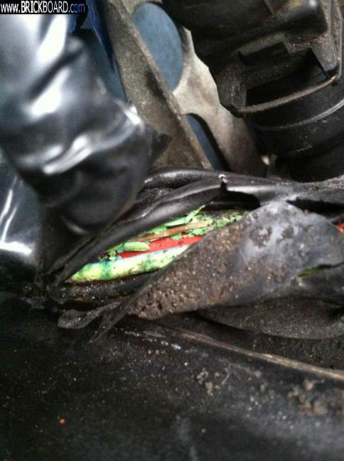 Volvo 200 -- Large set of wires that feed through the intake manifold