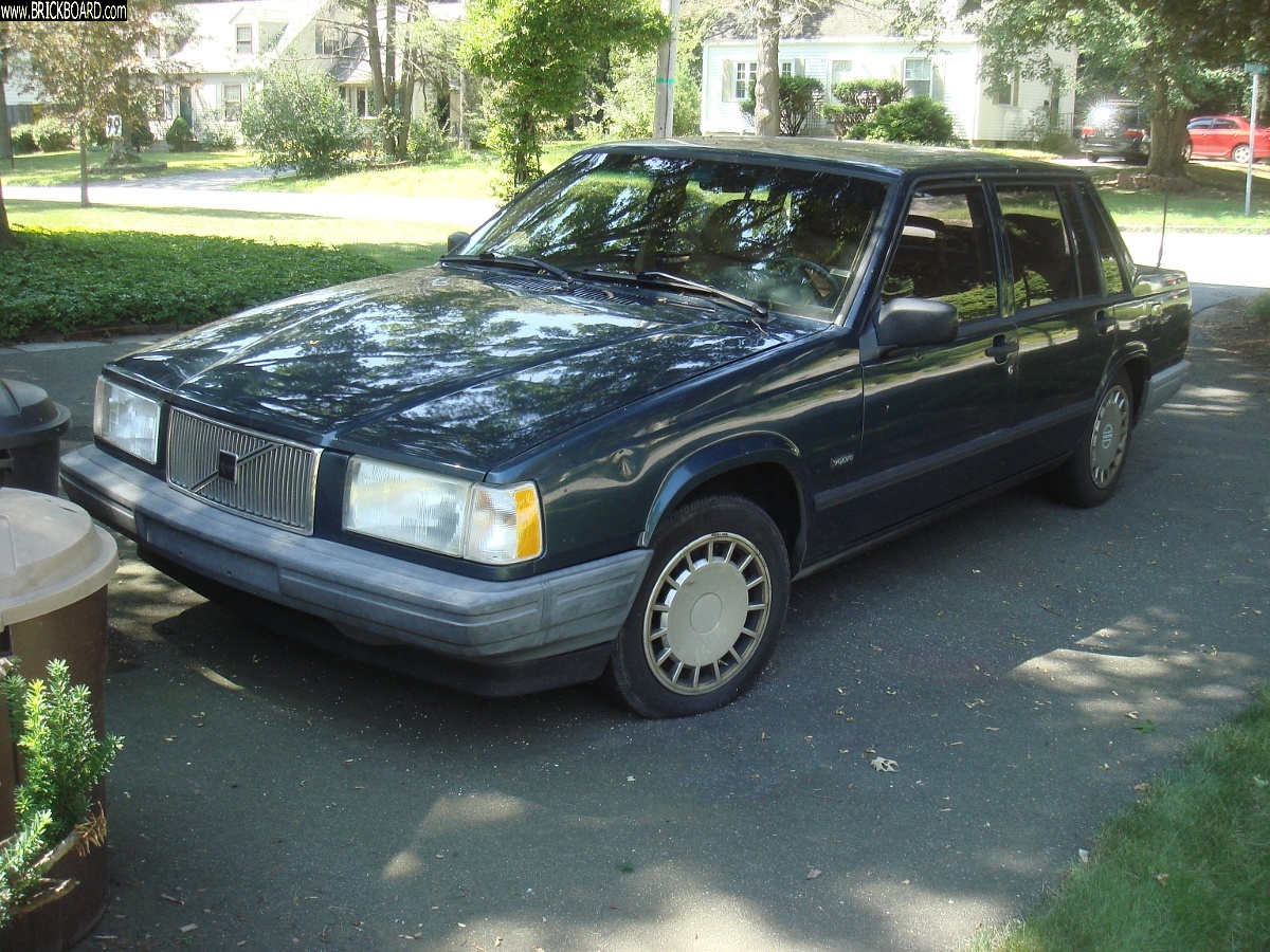 Volvo 700 -- 1991 Volvo 740 dark green O'Neil