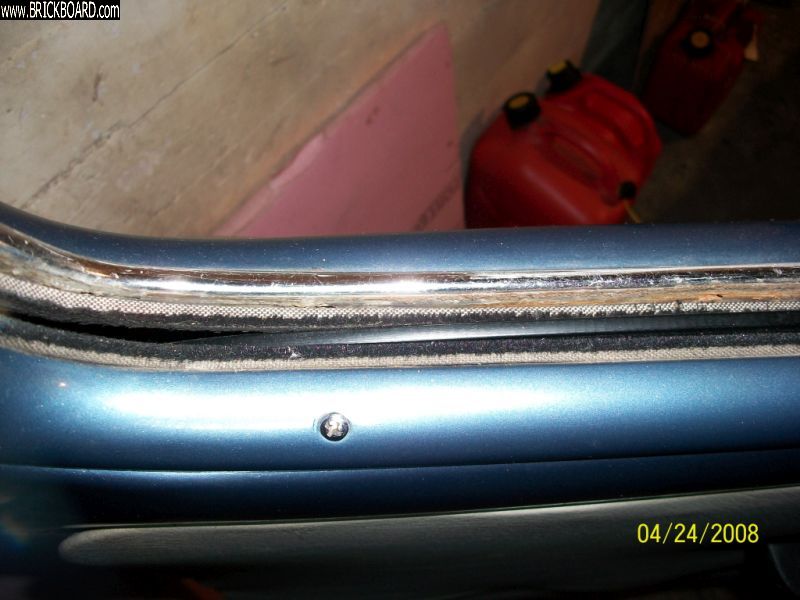 Volvo 444-544 -- Driver's side window channel