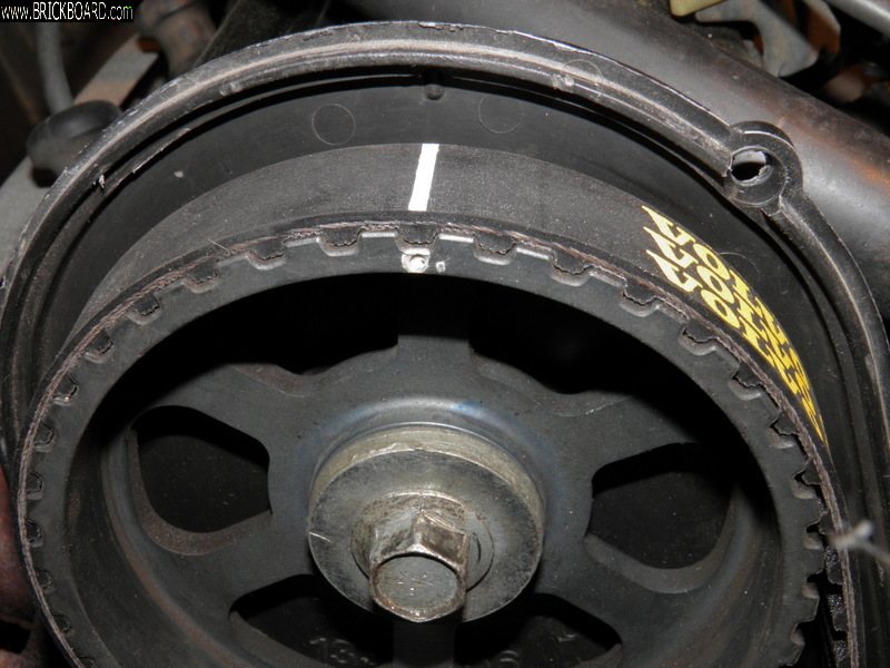 Volvo 200 -- Timing Belt Marks