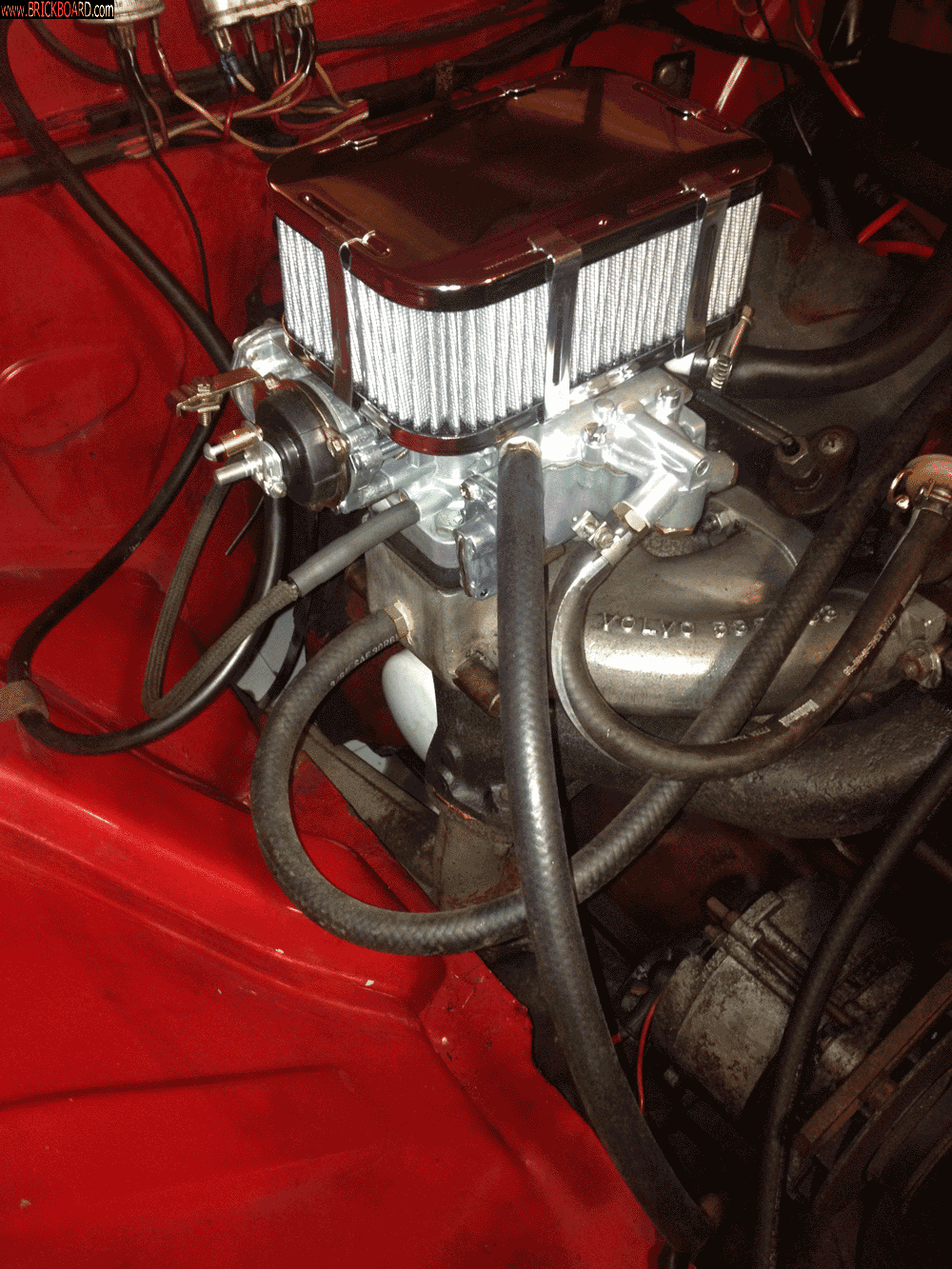 Volvo 140-160 -- B20 vacuum port
