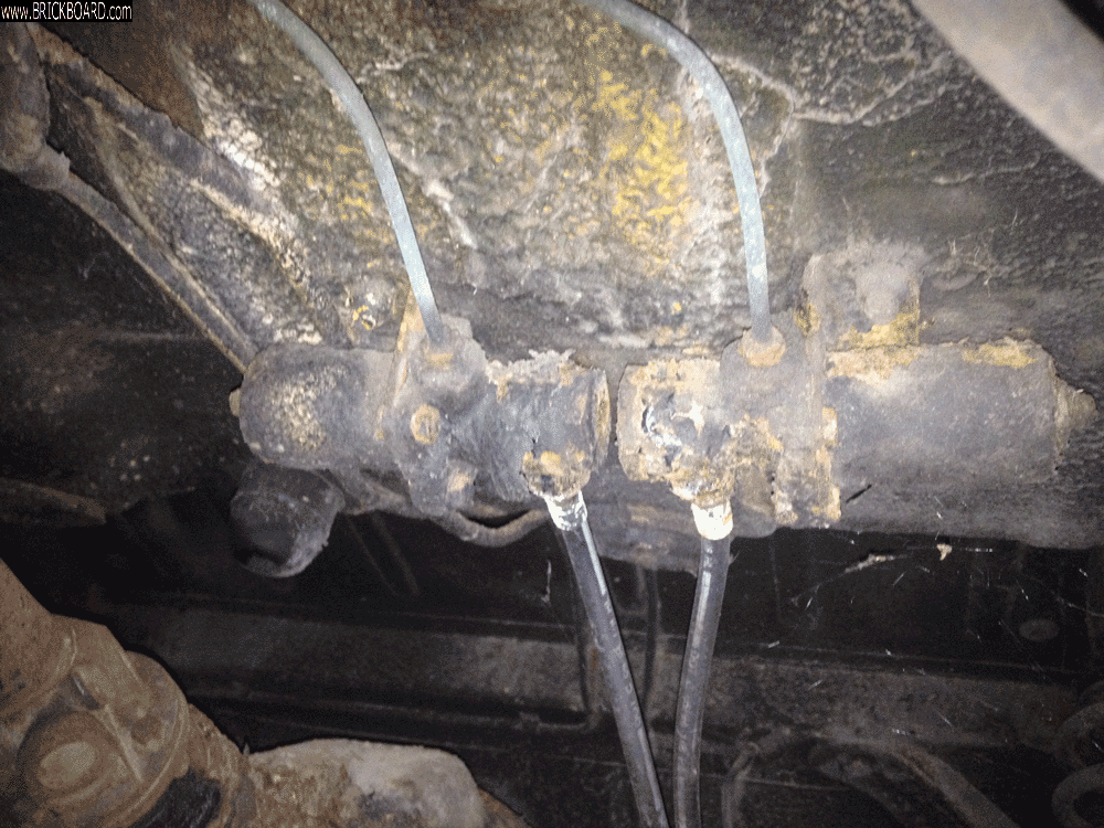 Volvo 140-160 -- 1971 142 brake parts