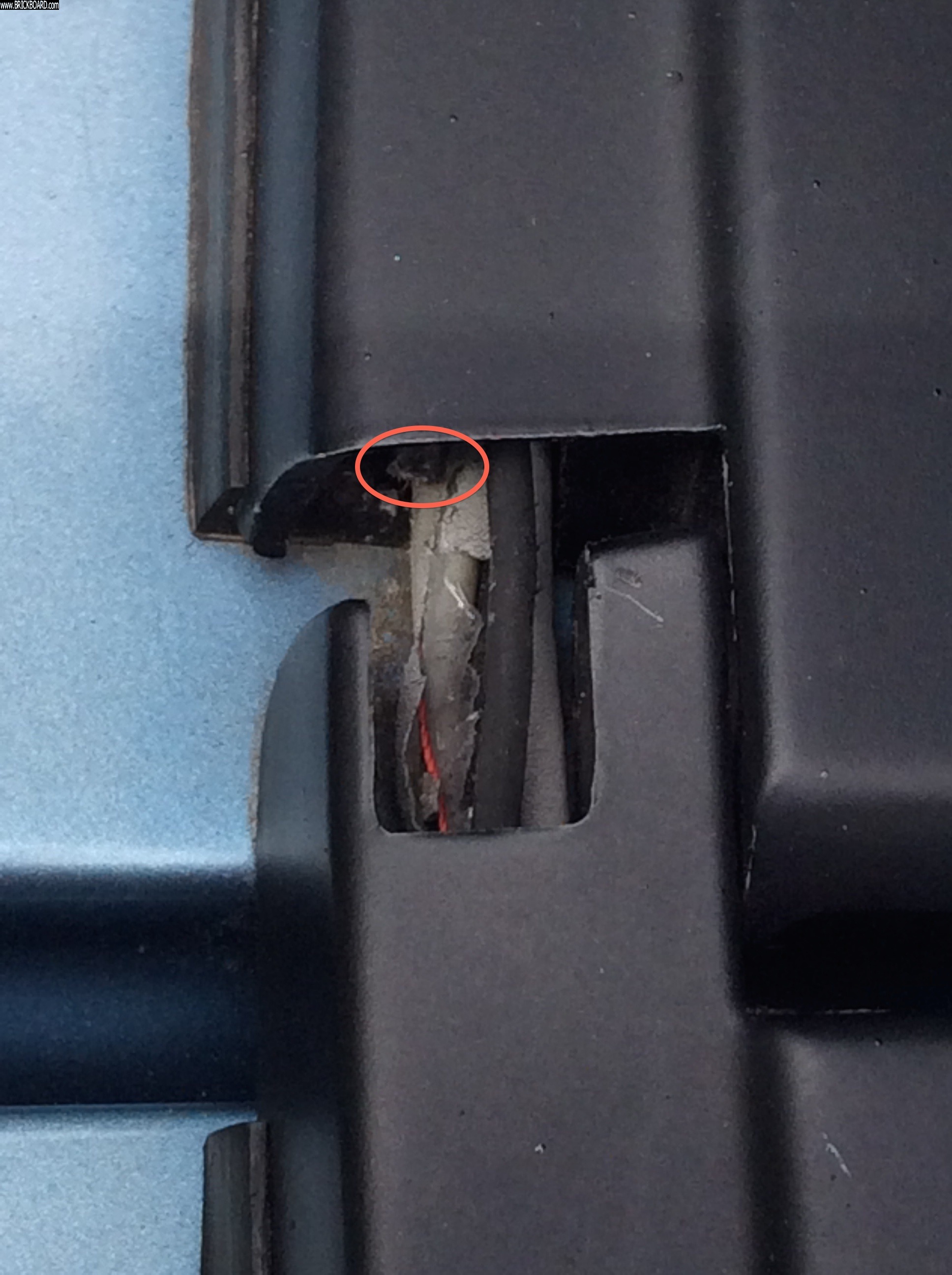 Volvo 200 -- Passenger side tailgate hinge