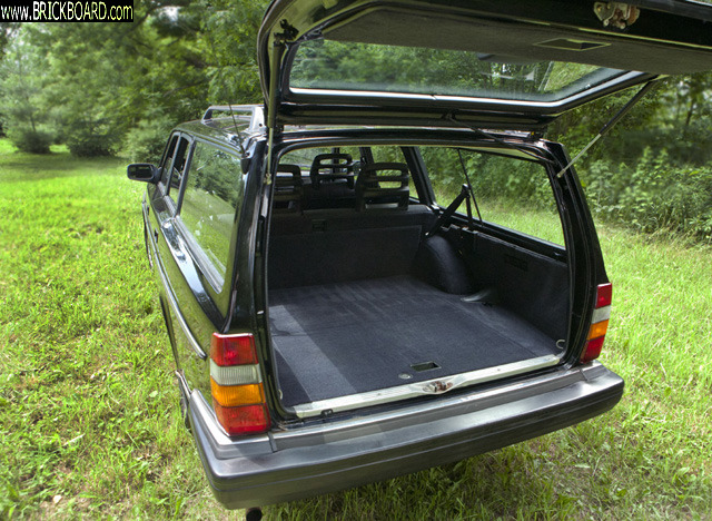 Volvo  -- 240 WAGON