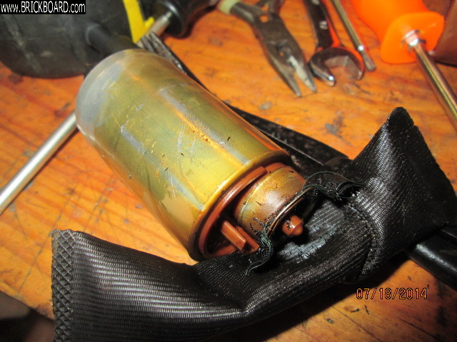 Volvo 900 -- 94 Model 940 In-tank fuel strainer