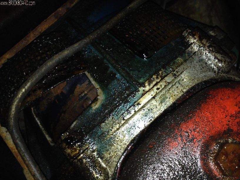 Volvo  -- 1972 142 b20 motor bellhousing torque converter