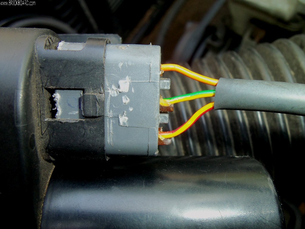 Volvo 900 -- Cruise Control Vacuum Pump Fotos