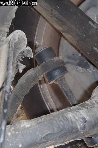 Volvo 700 -- 1989 - 740 GL Sedan -suspension query