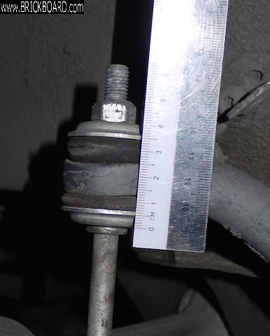 Volvo 900 -- Sway bar bush