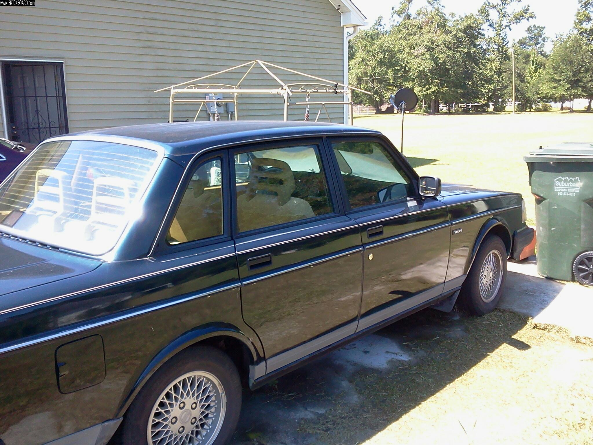 Volvo 200 -- sedan for sale