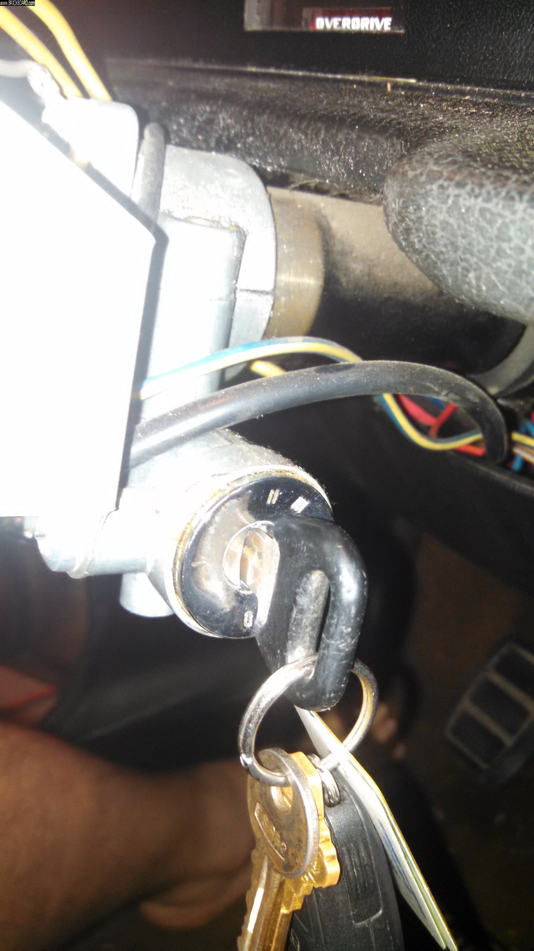 Volvo 140-160 -- 142e Ignition Switch
