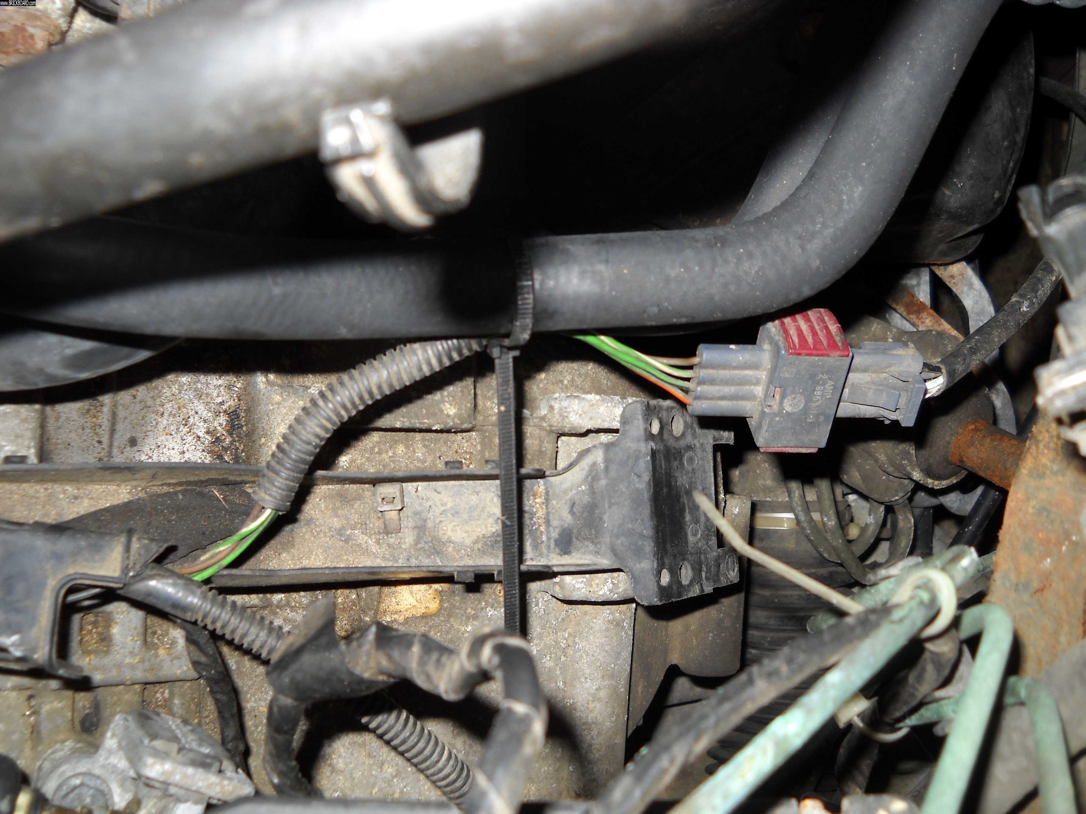 Volvo  -- V70 manual transmission O2 sensor mount