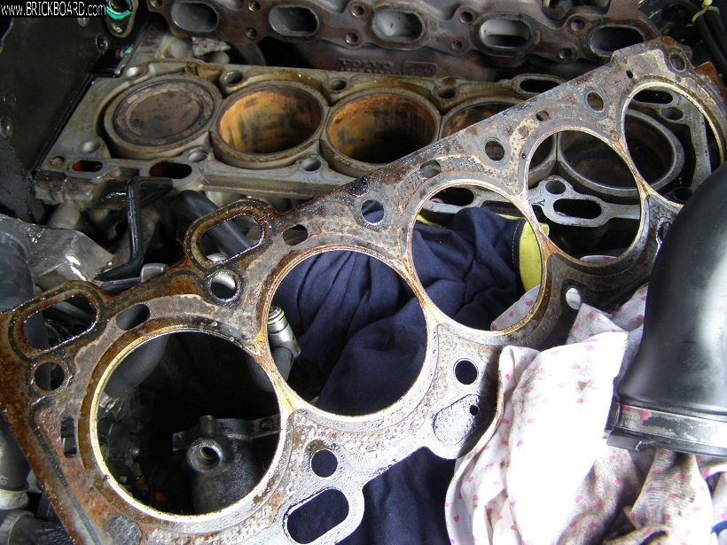 Volvo  -- B5254T Gasket