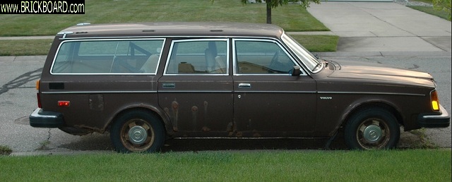 Volvo 200 -- 1980 245DL M46