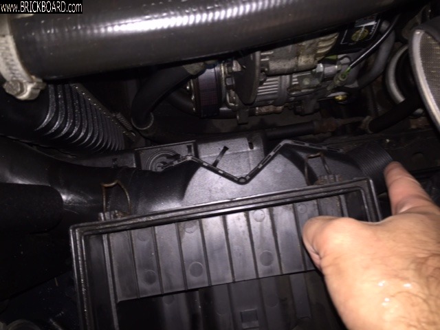 Volvo 900 -- 960 Wagon/air filter box