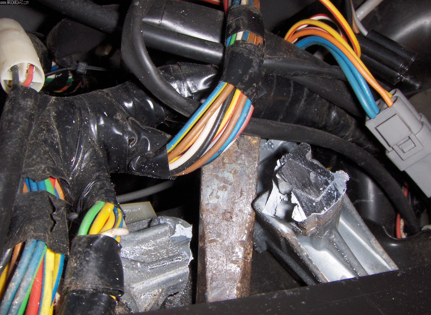 Volvo 200 -- No key - remove steering lock with saw (2 of 3)