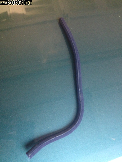 Volvo  -- V70 vacuum line