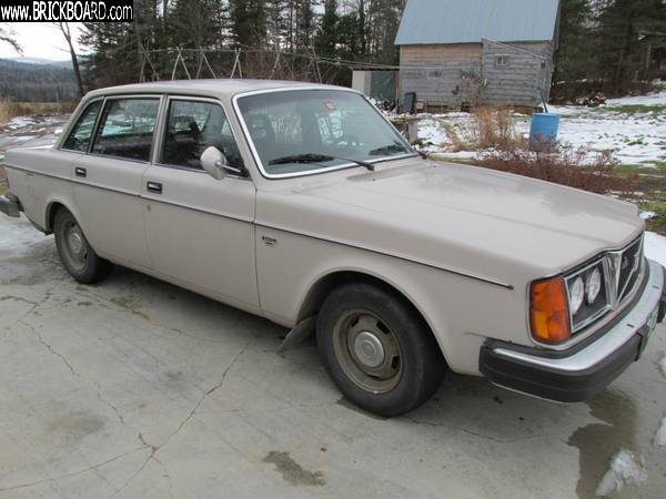 Volvo 200 -- Classic '79 Volvo 244