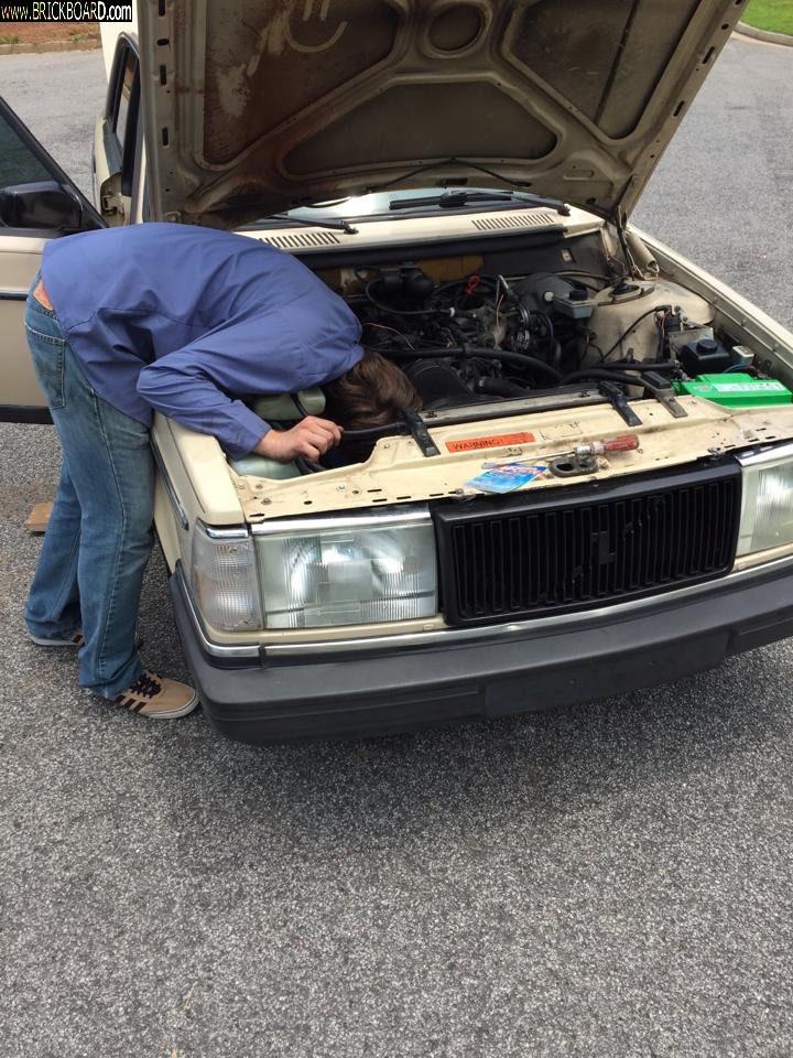 Volvo 200 -- Oil Pressure Gauge