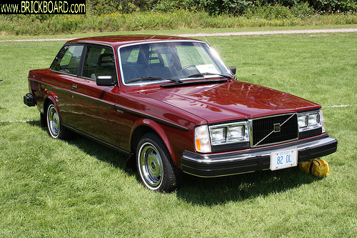 Volvo  -- 1982 Volvo 240DL