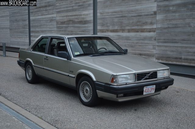 Volvo 700 -- 1989 780 Turbo