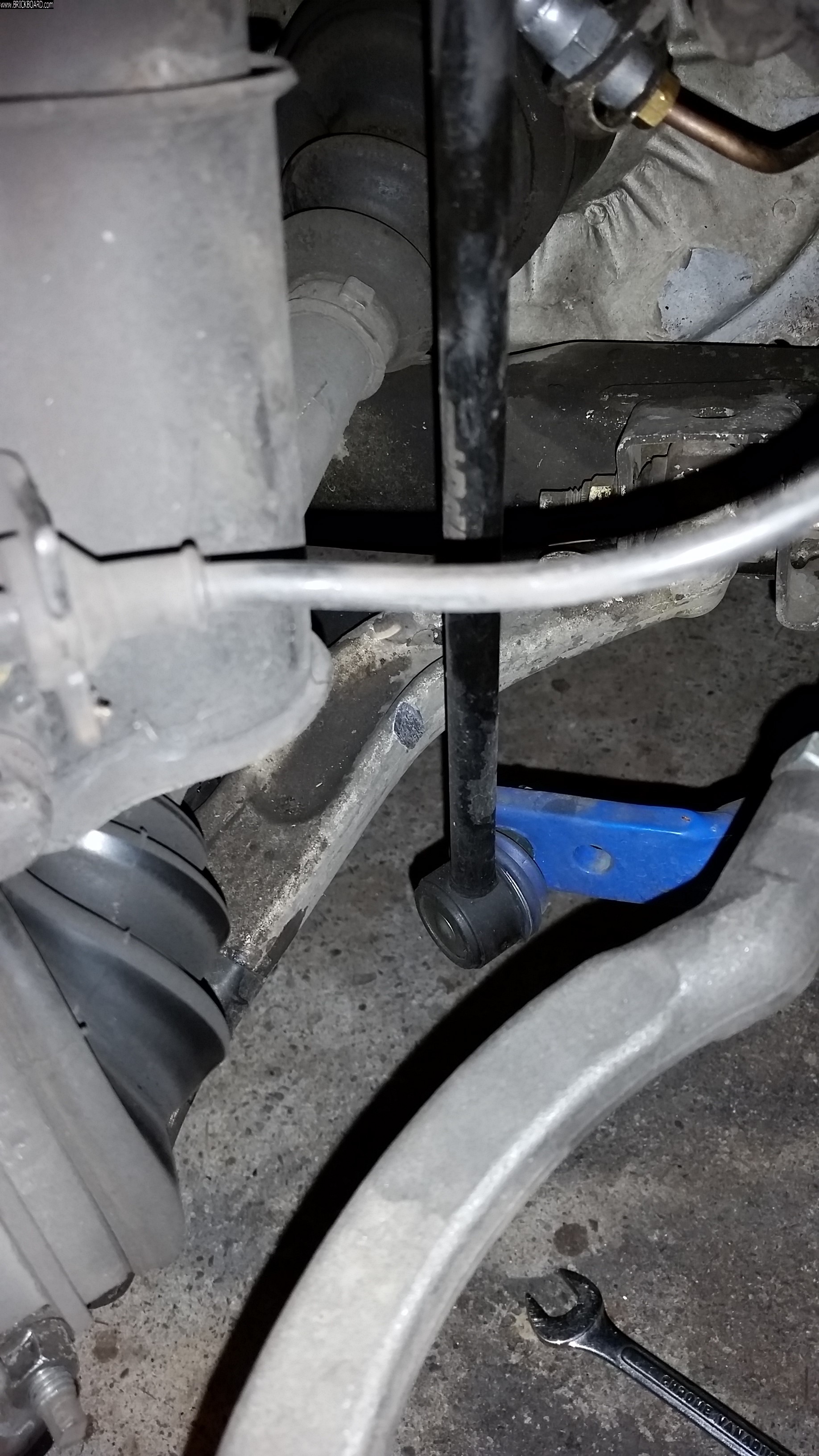 Volvo 850 -- 93 850 Control arm
