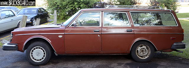 Volvo 200 -- 1978 245 DL 