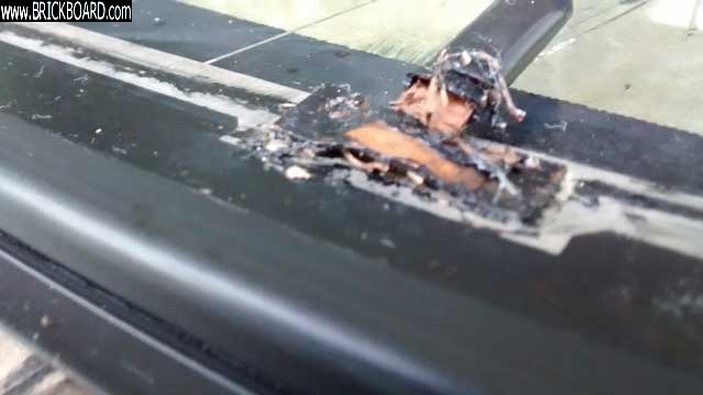 Volvo 200 --  rear defrost connection