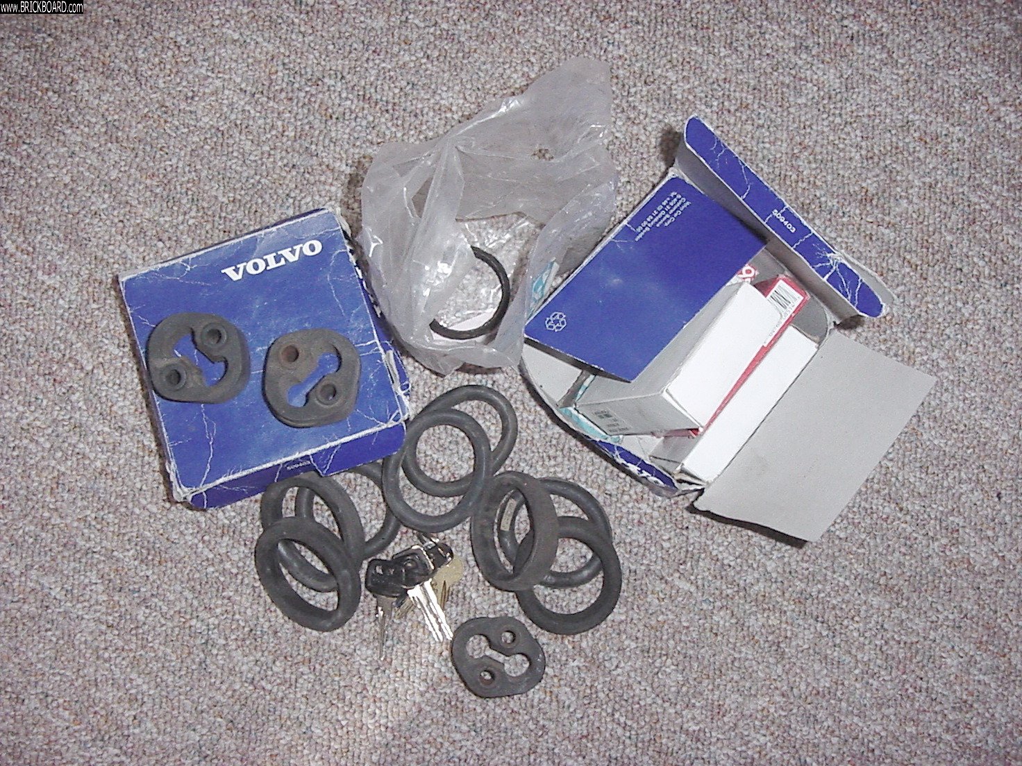 Volvo  -- Volvo 240 Exhaust Hanger Collection ....