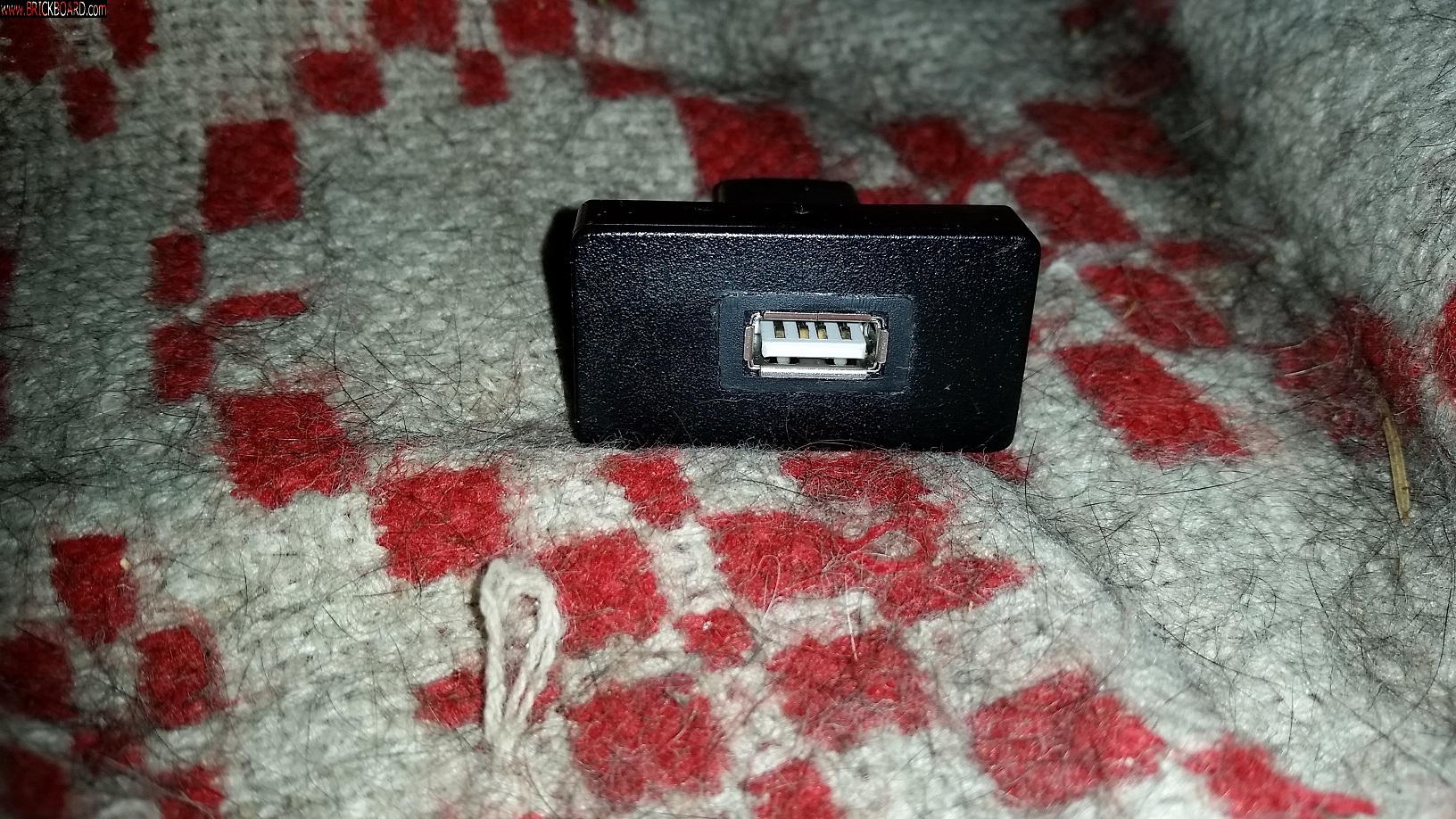 Volvo 850 -- 93 850 USB mod