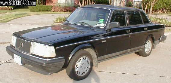 Volvo 200 -- Volvo 240 DL 4 DR sedan
