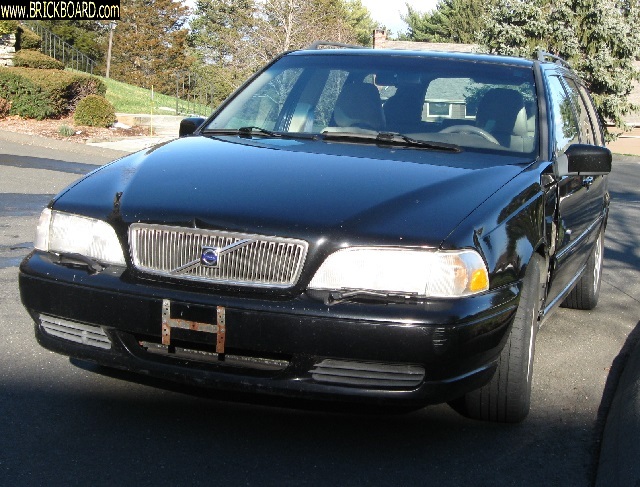 Volvo  -- Black GLT V70