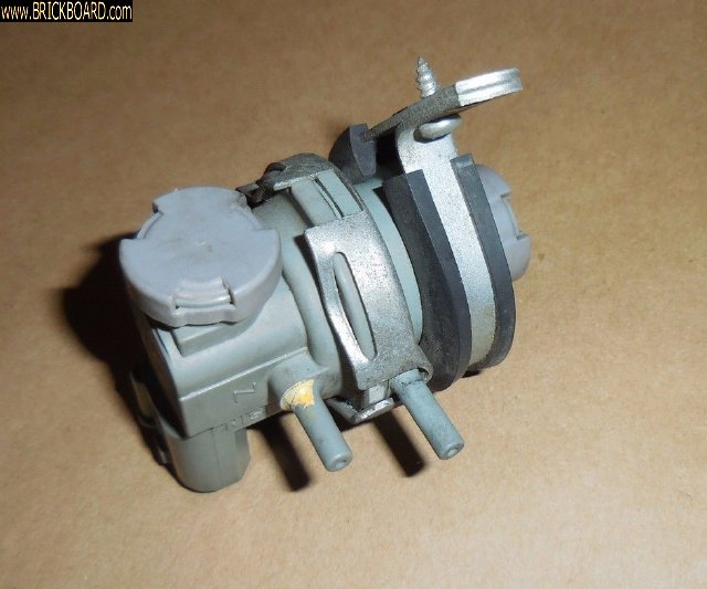 Volvo  -- egr vacuum controller hose connection