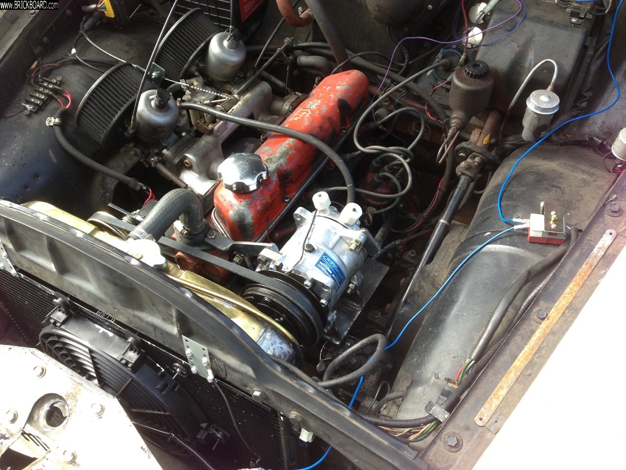 Volvo 120-130 -- AC Bracket