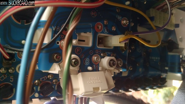 Volvo 700 -- Cluster connection - speedometer?