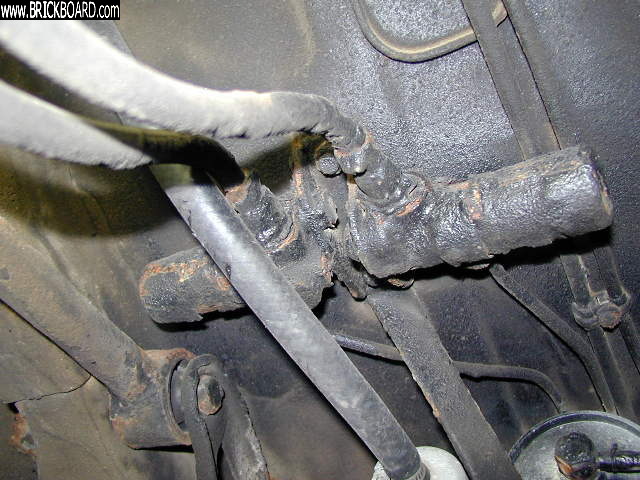 Volvo 200 -- Volvo 245 rear brake mystery part