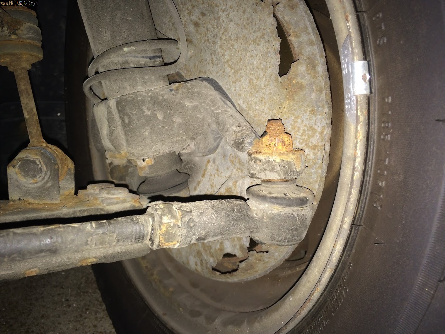 Volvo 200 -- 240 volvo tie rod end outer
