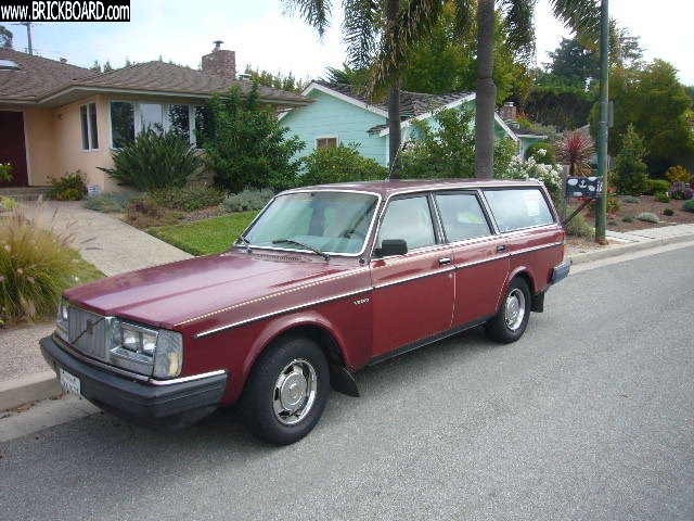 Volvo 200 -- 1985 245