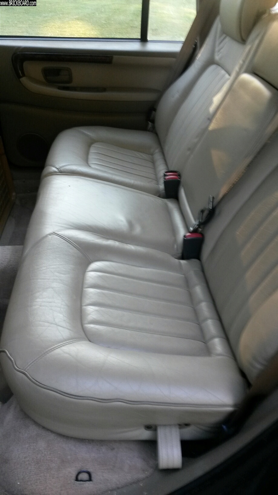 Volvo  -- Fluffy 1998 V90
