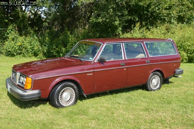 Volvo  -- 1980 Volvo 245 DL