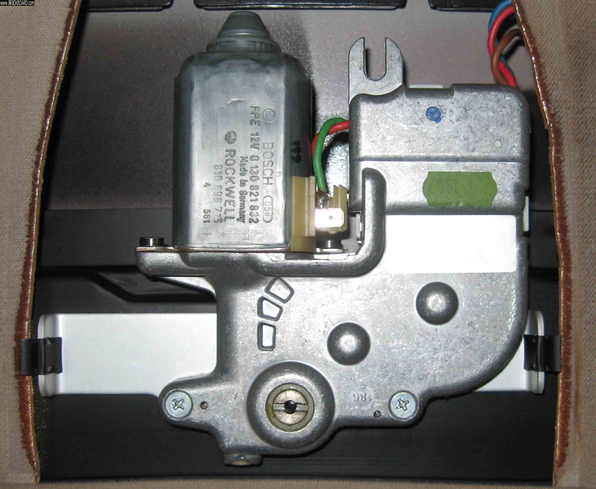 Volvo 900 -- 1995 940 Moonroof Motor Complete