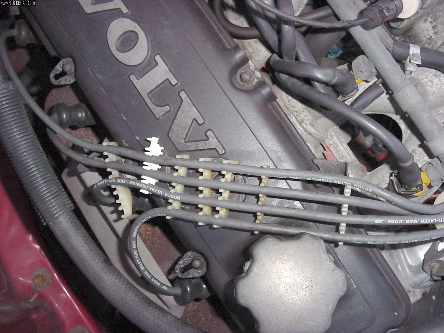 Volvo  -- 1990 Volvo 240 Spark Plug Set-Up