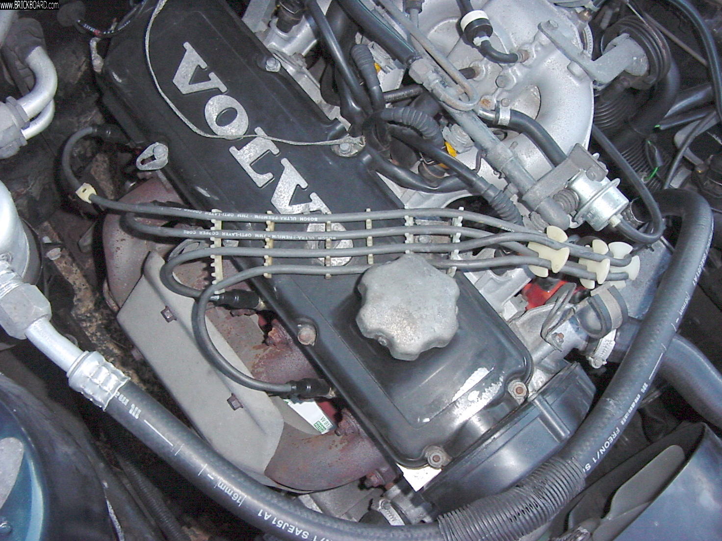 Volvo  -- 1992 Volvo 240 Spark Plug Set-Up