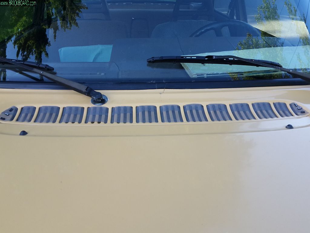Volvo 200 -- Early 240 Cowl Vent Cover - A Better Idea?