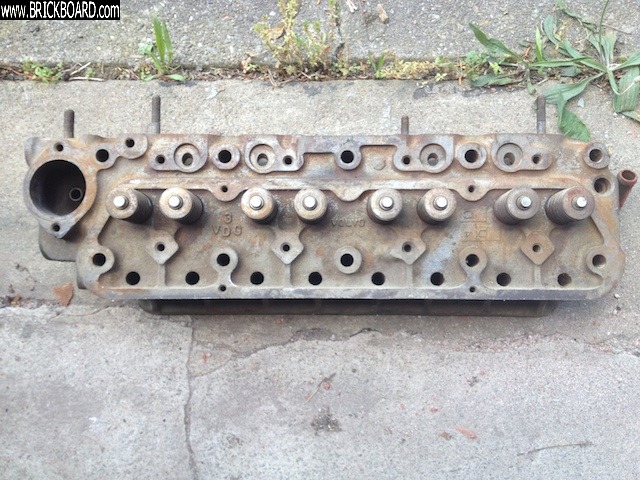 Volvo  -- B20f head