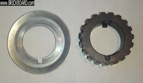 Volvo 200 -- crankshaft timing gear