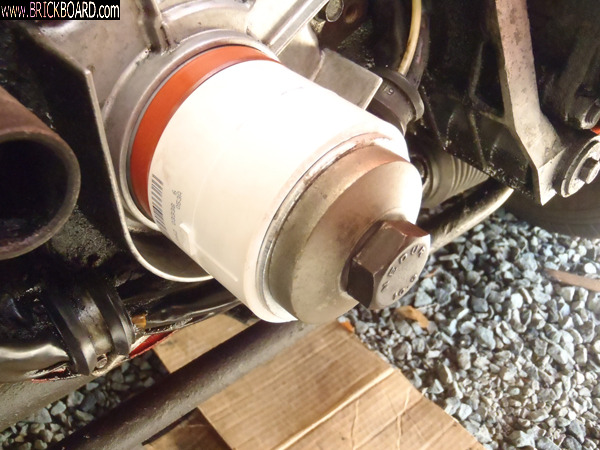 Volvo 200 -- 1988 244 DL; B230F; LH-2.2; Manual 5-speed (M47) - front oil seals presses